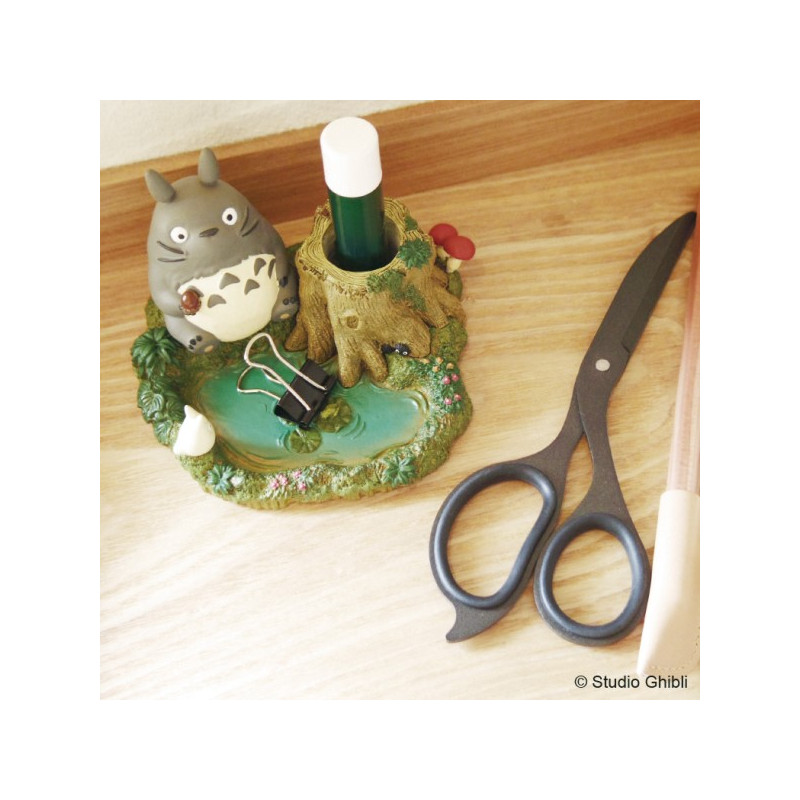 Pencil holder figurines Totoro by the pond - My Neighbor Totoro